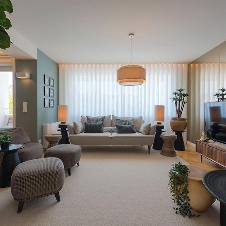 Emporium Deluxe 3Br Apartment W/ Private Parking By Lovelystay Porto Exteriér fotografie