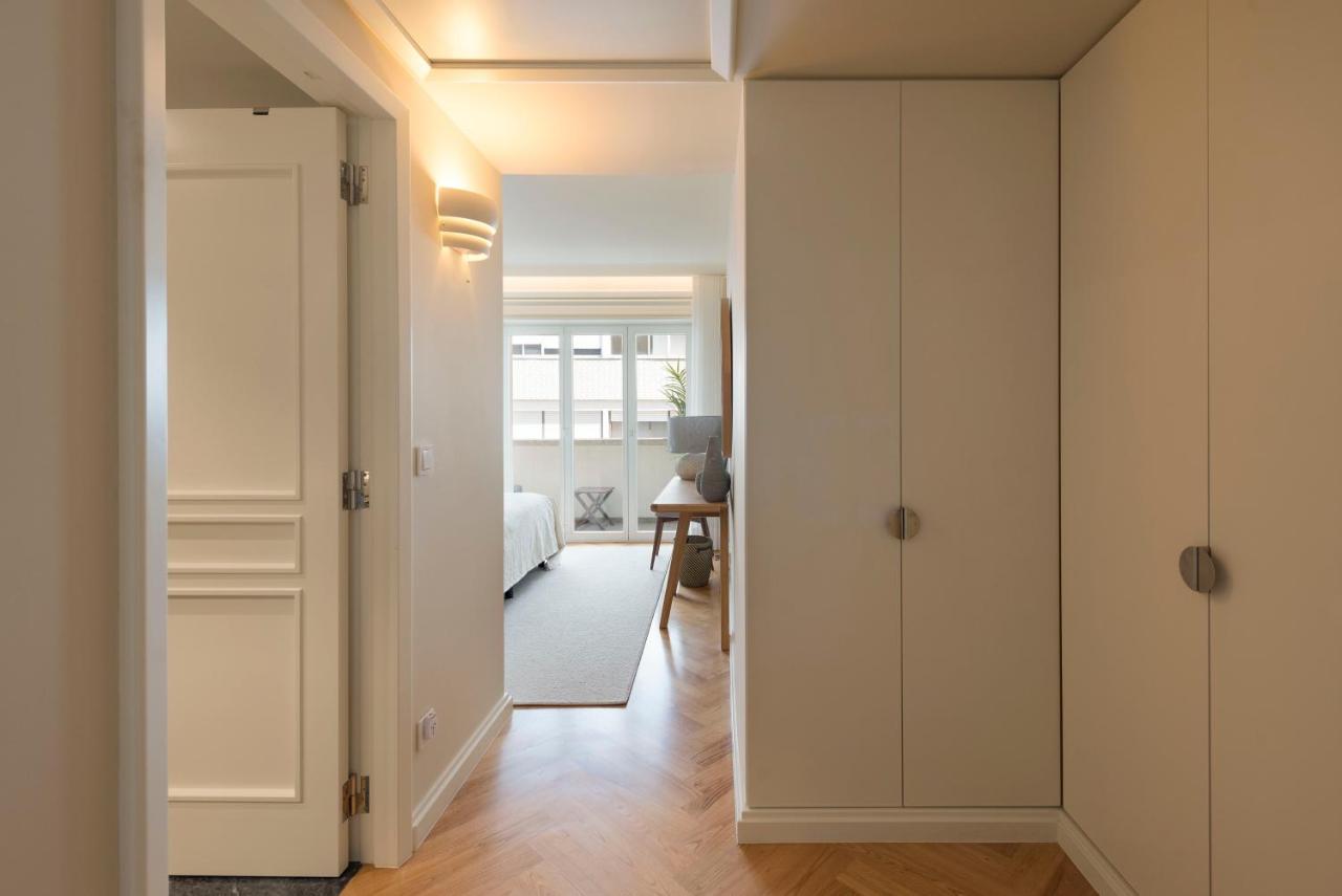 Emporium Deluxe 3Br Apartment W/ Private Parking By Lovelystay Porto Exteriér fotografie