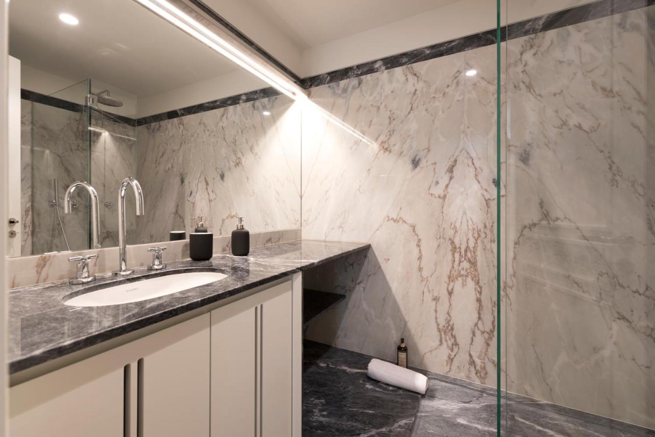 Emporium Deluxe 3Br Apartment W/ Private Parking By Lovelystay Porto Exteriér fotografie