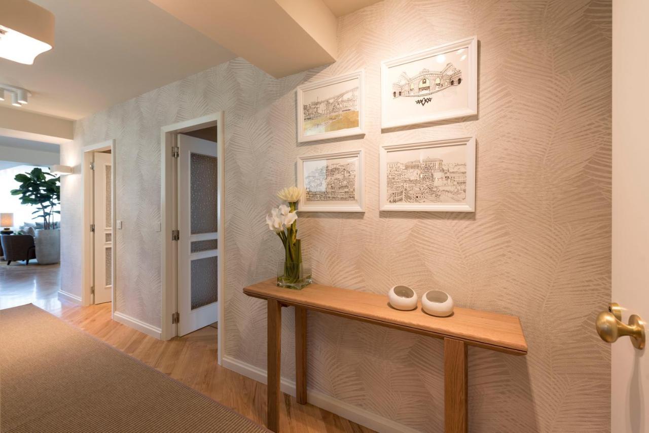 Emporium Deluxe 3Br Apartment W/ Private Parking By Lovelystay Porto Exteriér fotografie