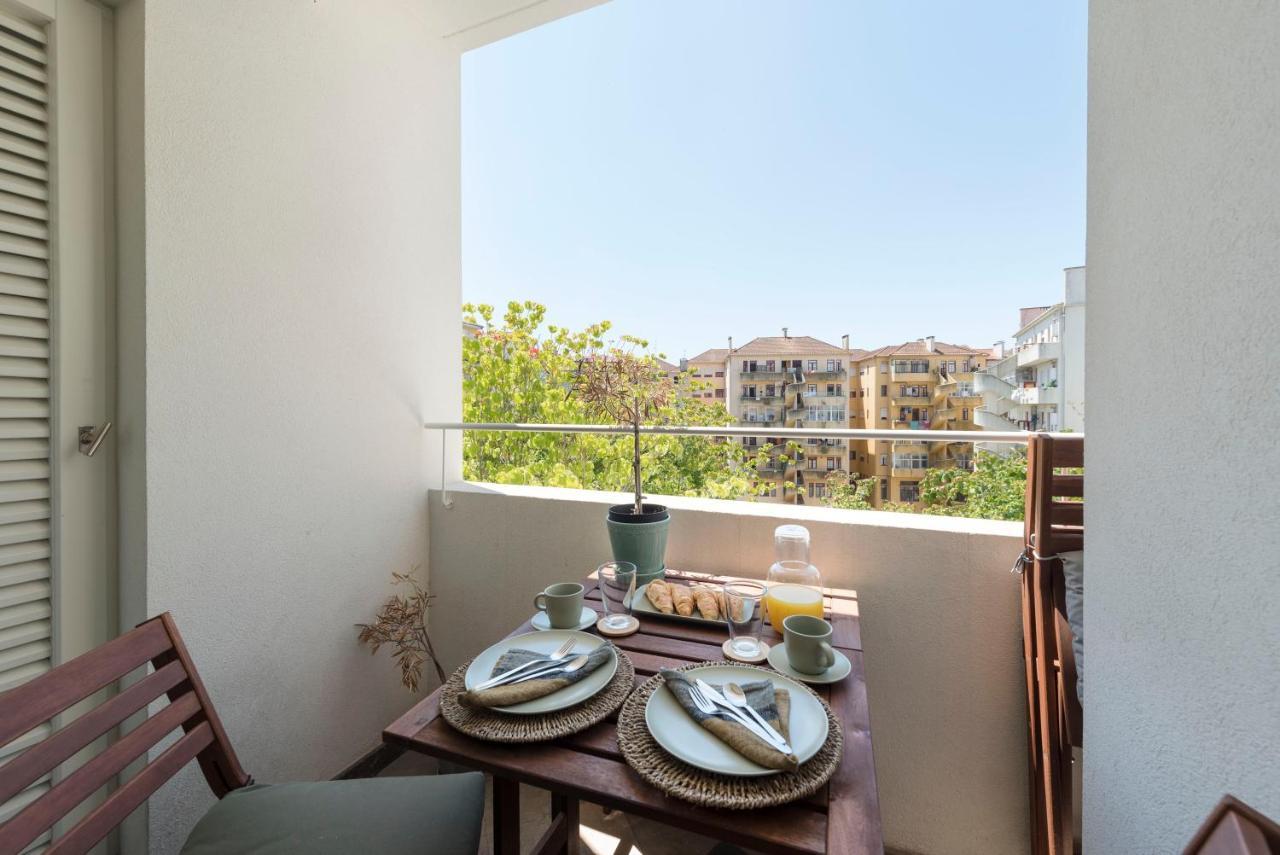 Emporium Deluxe 3Br Apartment W/ Private Parking By Lovelystay Porto Exteriér fotografie