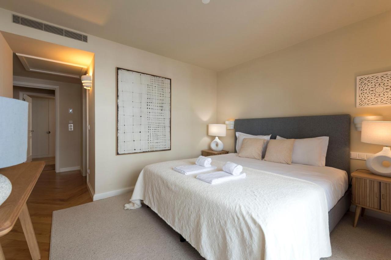 Emporium Deluxe 3Br Apartment W/ Private Parking By Lovelystay Porto Exteriér fotografie