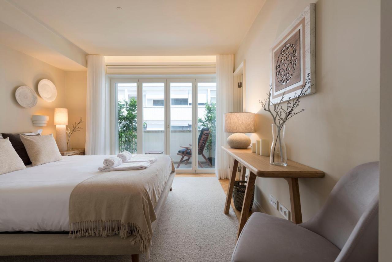 Emporium Deluxe 3Br Apartment W/ Private Parking By Lovelystay Porto Exteriér fotografie