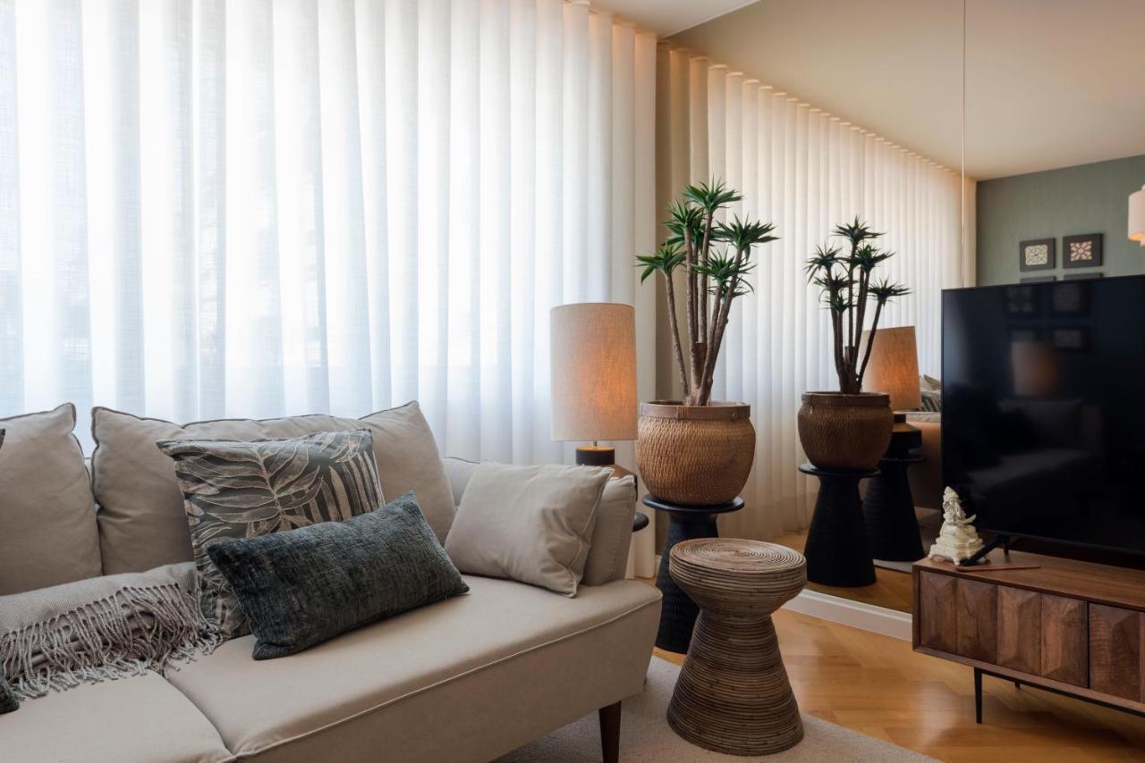 Emporium Deluxe 3Br Apartment W/ Private Parking By Lovelystay Porto Exteriér fotografie
