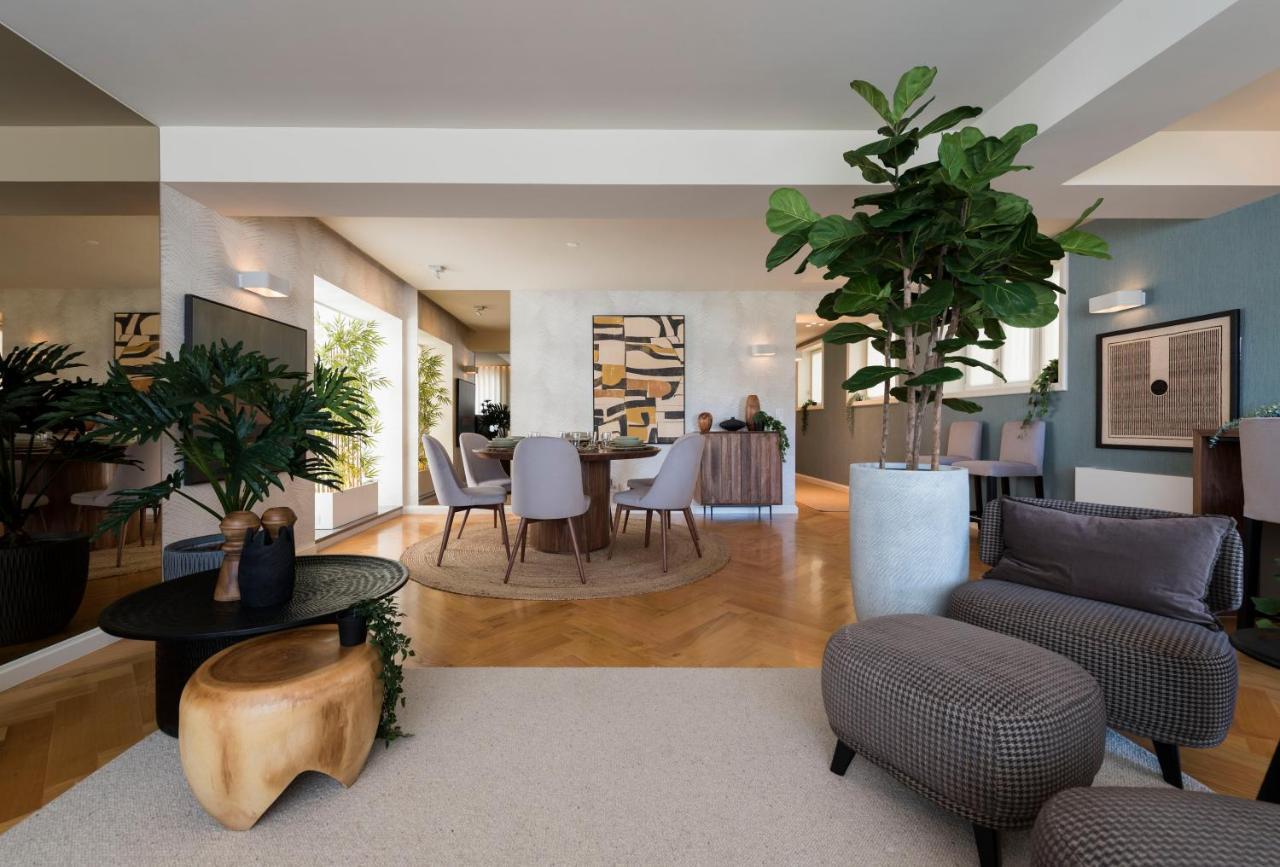 Emporium Deluxe 3Br Apartment W/ Private Parking By Lovelystay Porto Exteriér fotografie